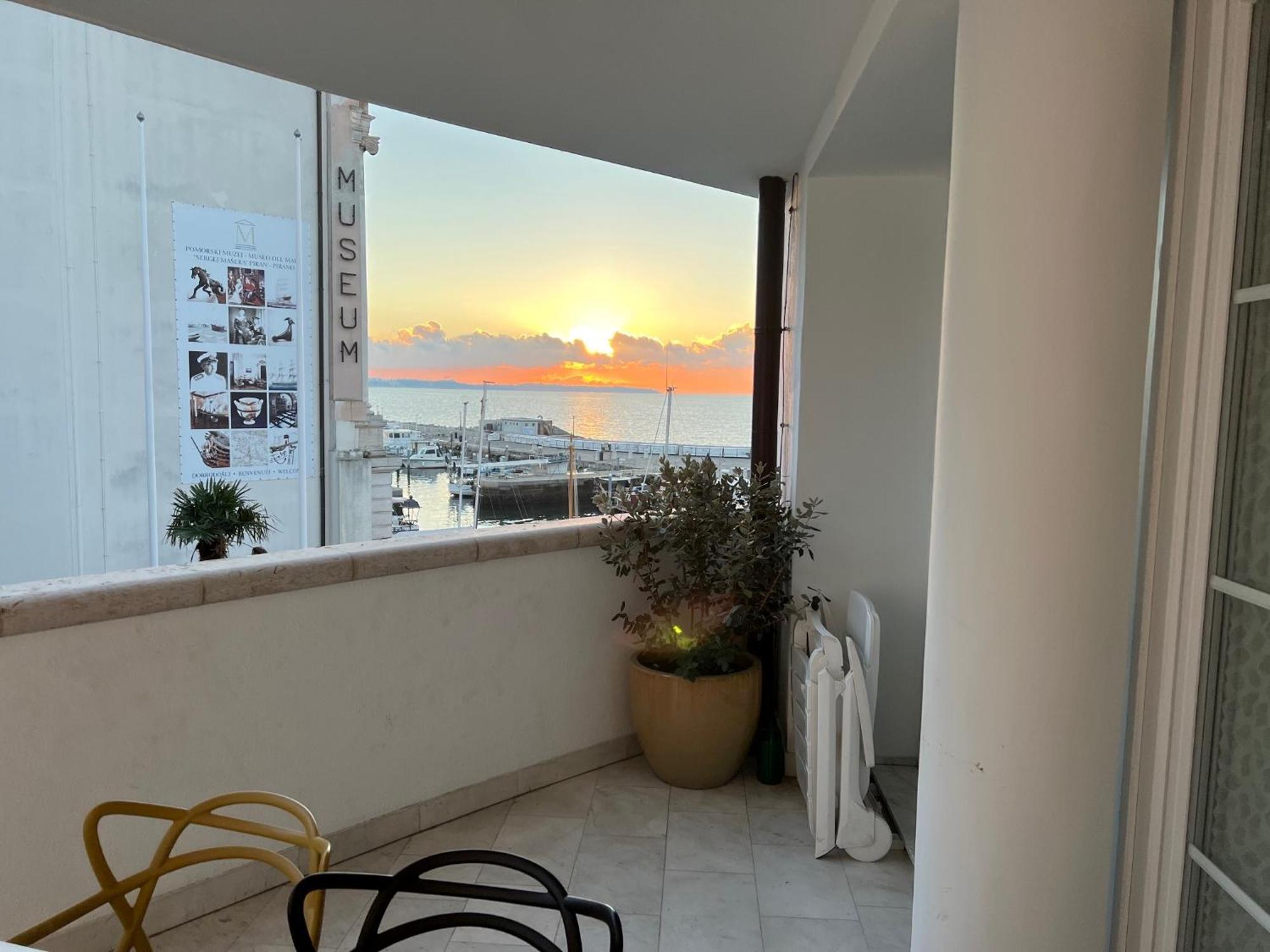Gloria Holiday - Apartment Rebecca Piran Ngoại thất bức ảnh